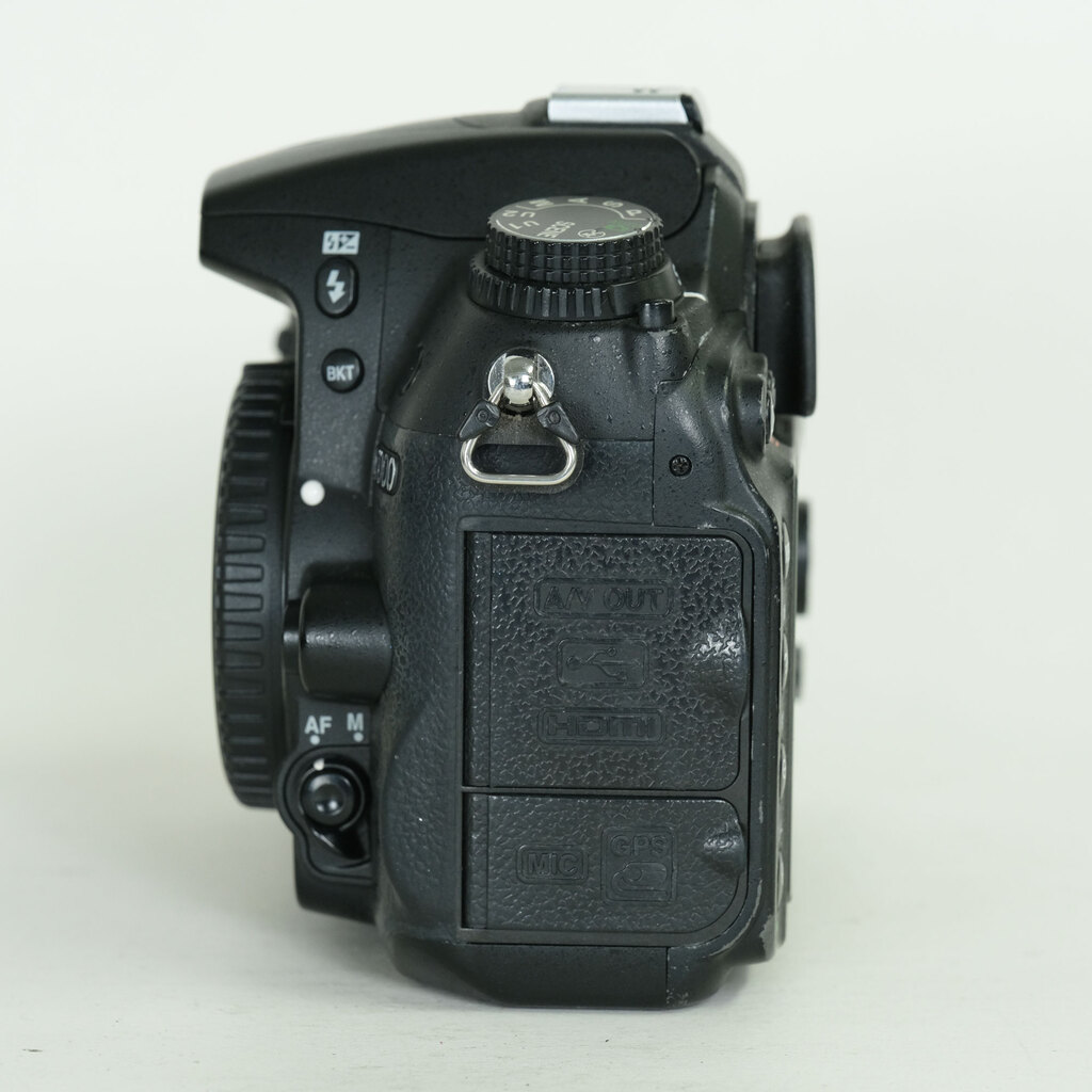 Nikon D7000