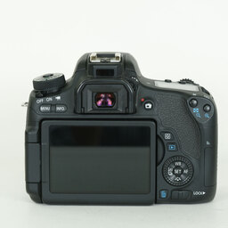 Canon EOS 8000D
