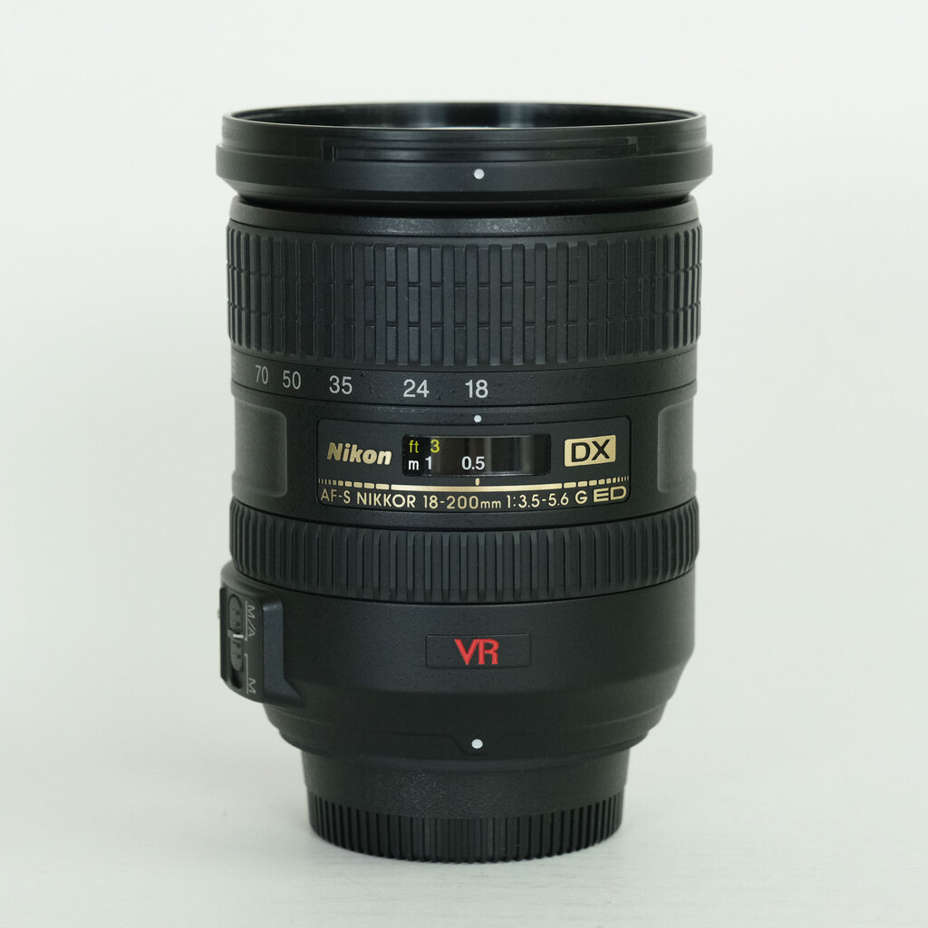 Nikon AF-S DX VR Zoom-Nikkor 18-200mm F3.5-5.6G IF-ED
