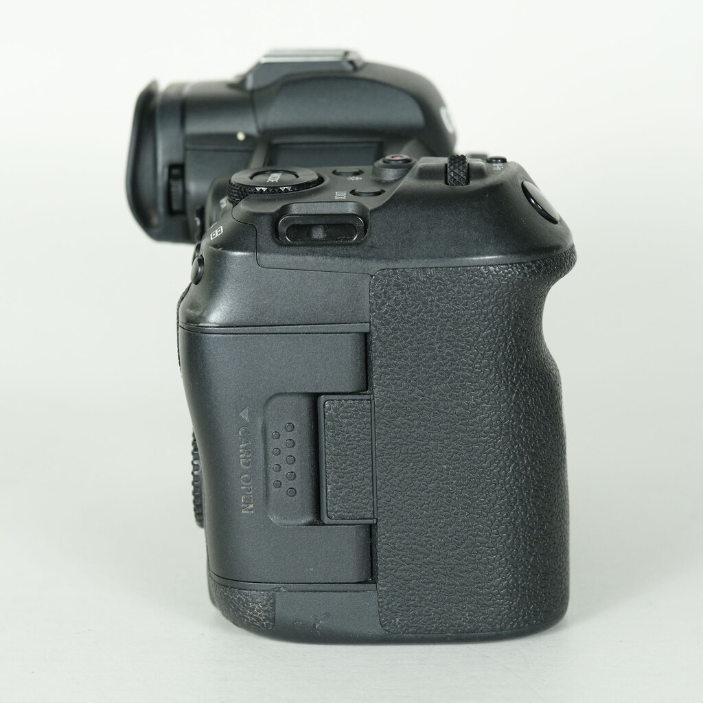 Canon EOS R5