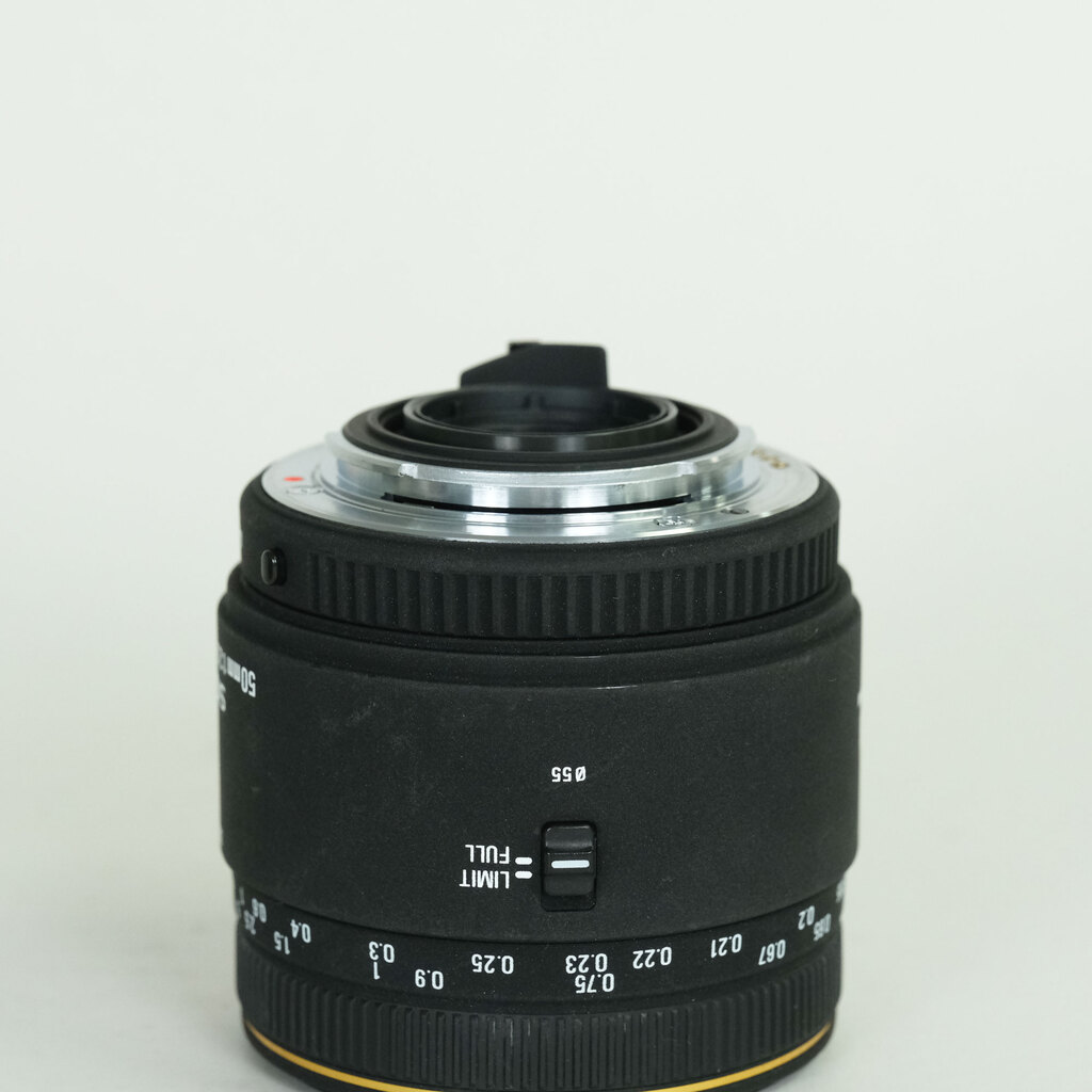 SIGMA MACRO 50mm F2.8 EX DG (ペンタックス用) SIGMA MACRO 50mm F2.8 EX DG (ペンタックス用)