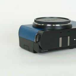 Panasonic LUMIX DC-S9