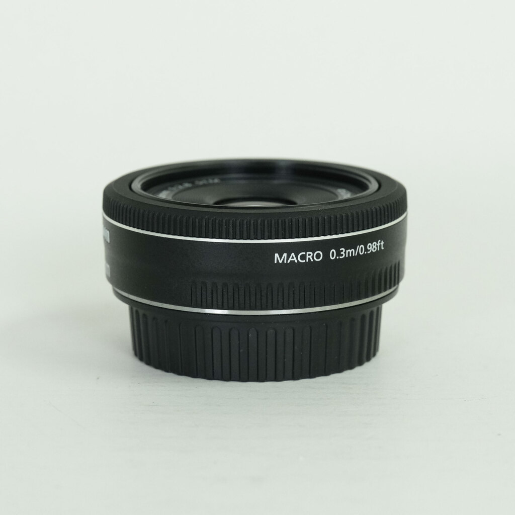 Canon EF40mm F2.8 STM