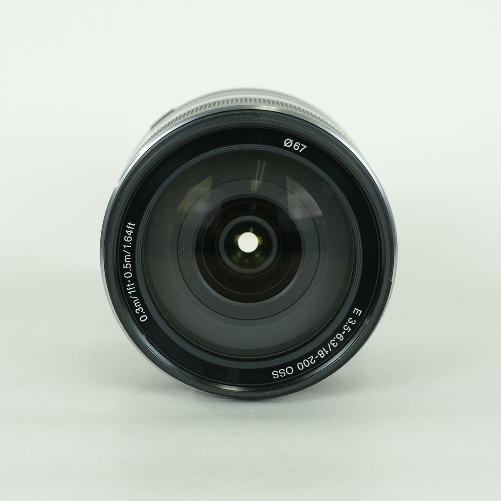 SONY E18-200mm F3.5-6.3 OSS SEL18200