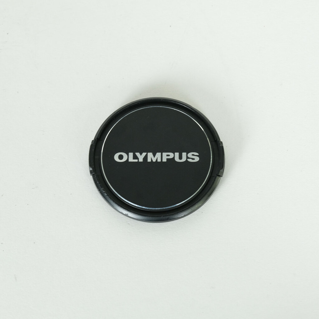 OLYMPUS M.ZUIKO ED75-300mm F4.8-6.7 シルバー