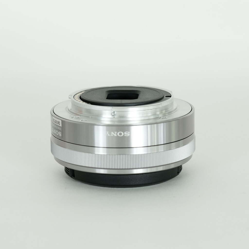 SONY E 16mm F2.8 SEL16F28