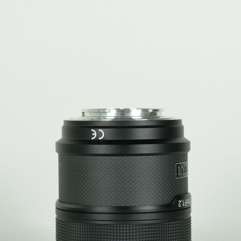 SIRUI Sniper AF 16mm F1.2 [フジフイルムX用]の出品 | ONE SCENE