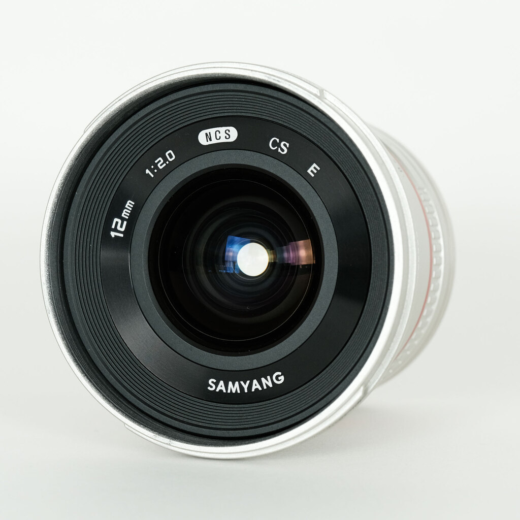 SAMYANG 12mm F2.0 NCS CS (ソニーE用) シルバー