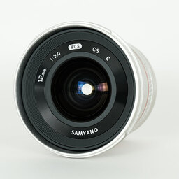 SAMYANG 12mm F2.0 NCS CS (ソニーE用) シルバー