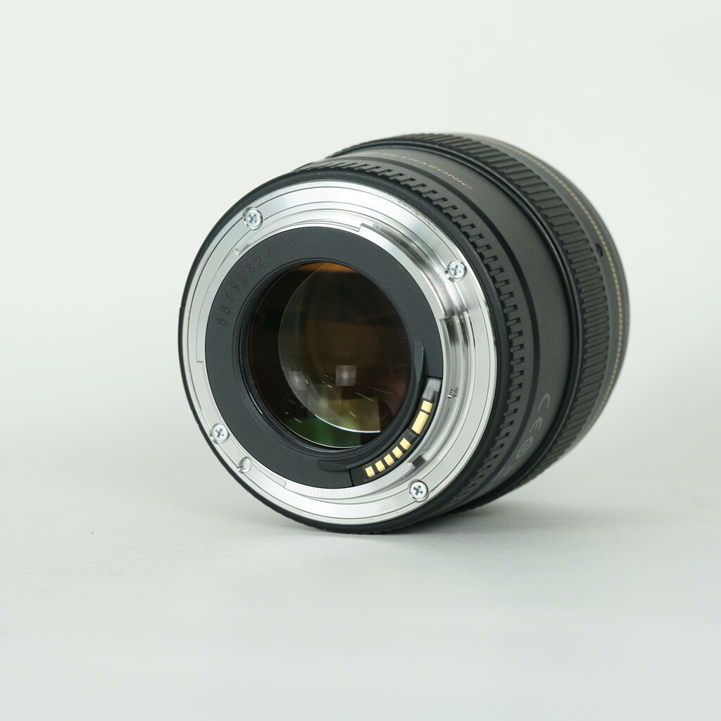 【中古】Canon EF85mm f1.8 USM レンズ Canon EF85mm F1.8 USMの出品 | ONE SCENE（ワンシーン）