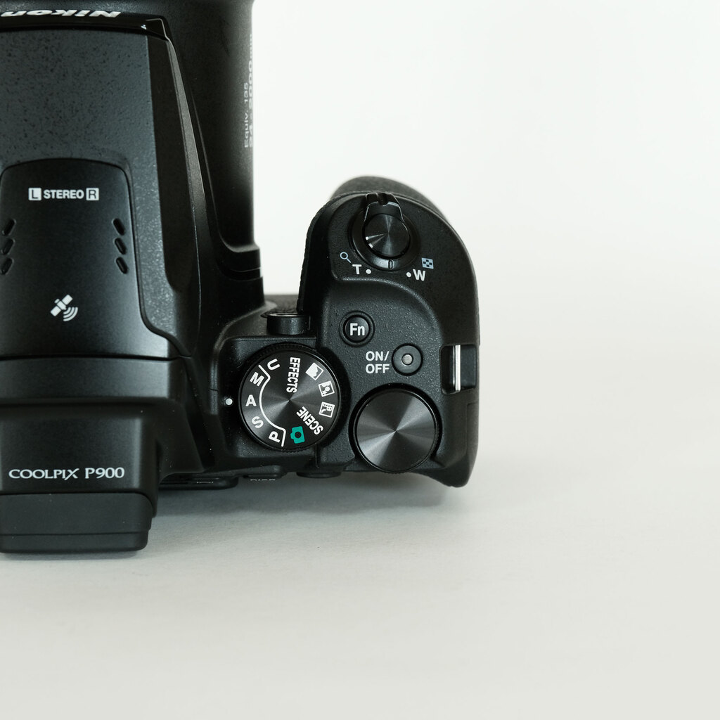 Nikon COOLPIX P900の出品 | ONE SCENE（ワンシーン）