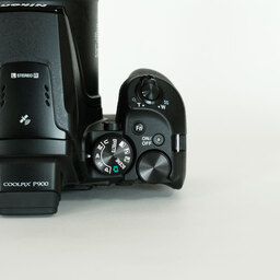 Nikon COOLPIX P900