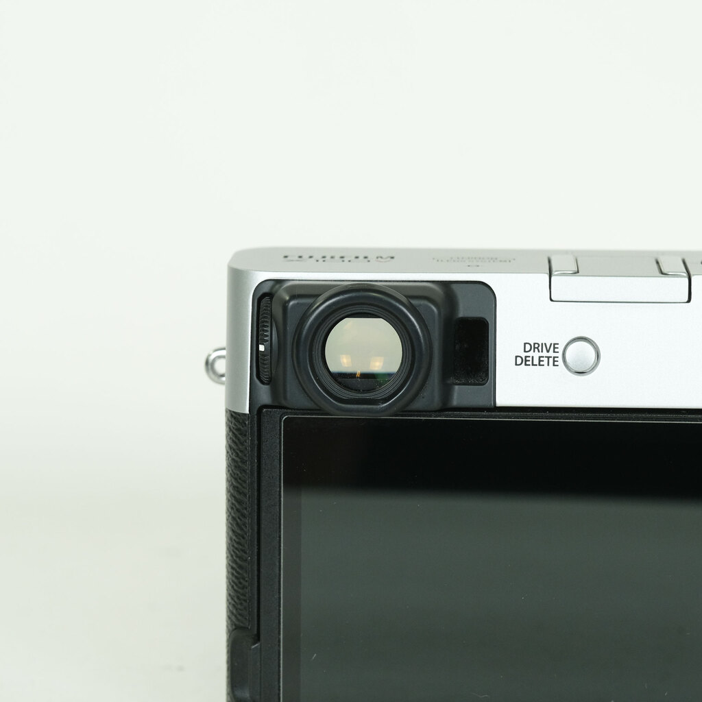 FUJIFILM X100V シルバー