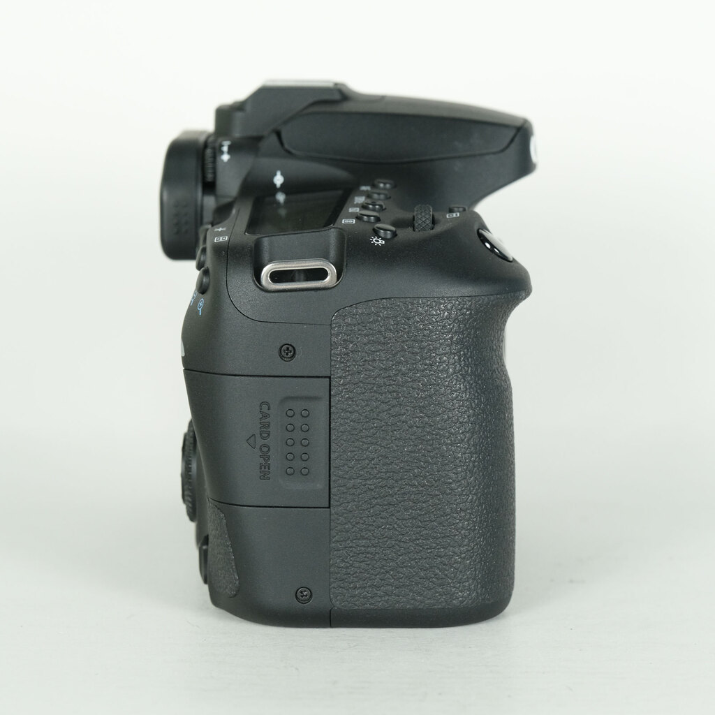 Canon EOS 90D