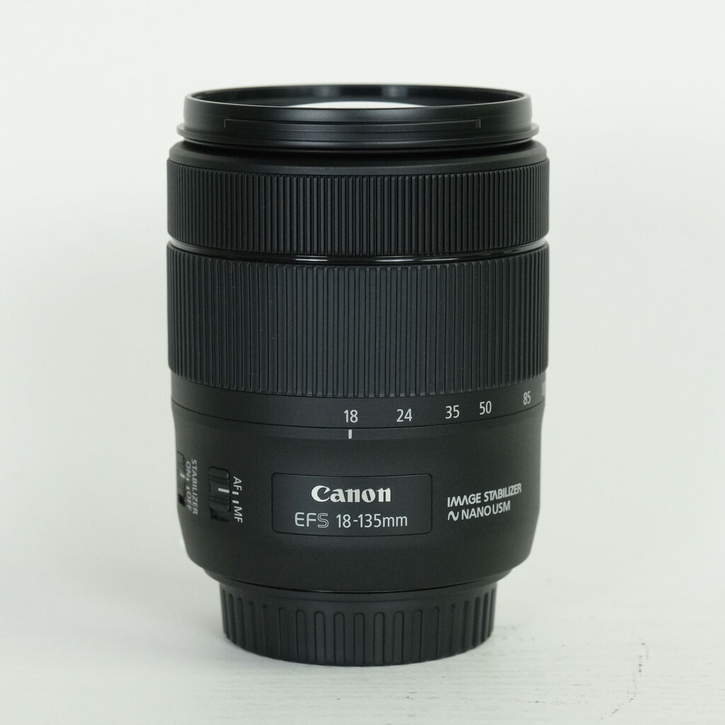 Canon EF-S18-135mm F3.5-5.6 IS USM