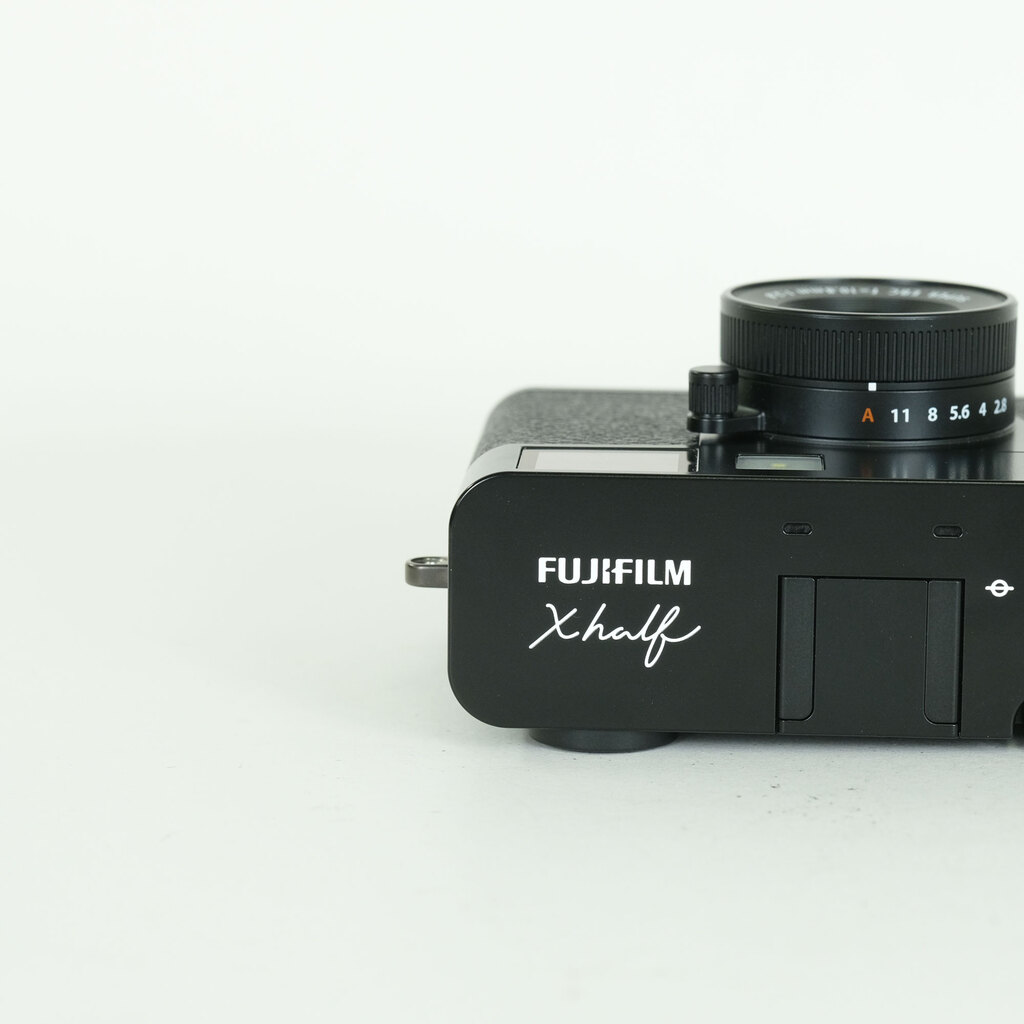 FUJIFILM X half X-HF1 FUJIFILM X half X-HF1