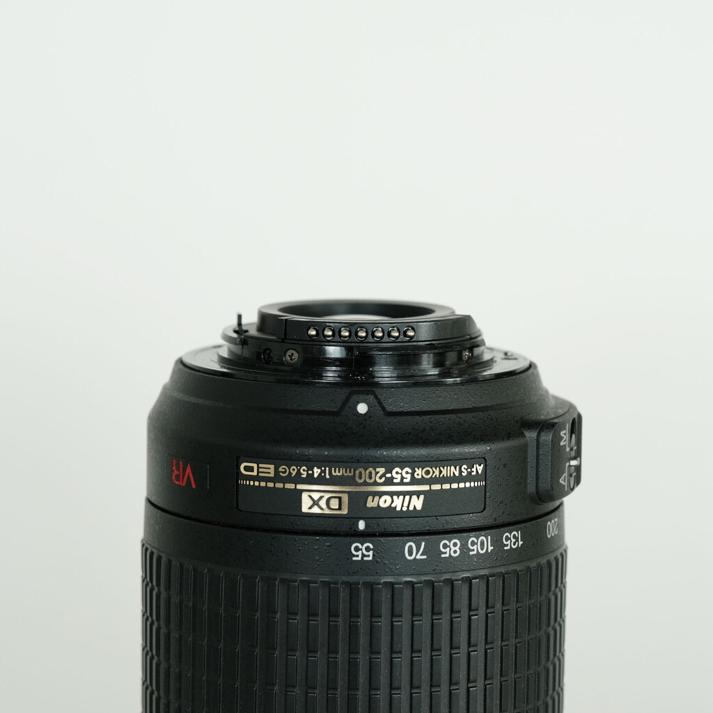 Nikon AF-S DX VR Zoom-Nikkor 55-200mm F4-5.6G IF-ED