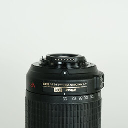 Nikon AF-S DX VR Zoom-Nikkor 55-200mm F4-5.6G IF-ED