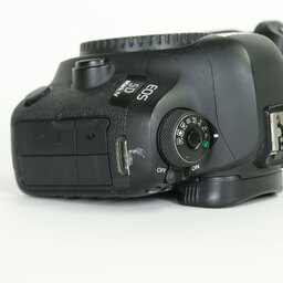 Canon EOS 5D Mark IV