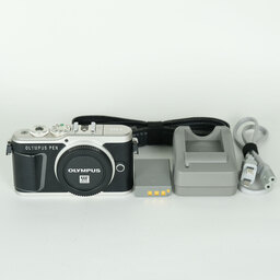 OLYMPUS PEN E-PL9