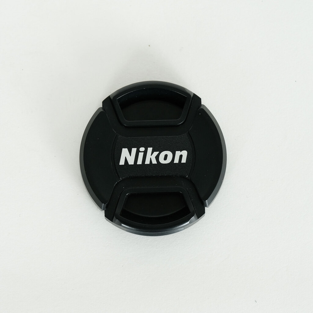 Nikon AF-S DX NIKKOR 35mm f/1.8G Nikon AF-S DX NIKKOR 35mm f/1.8G