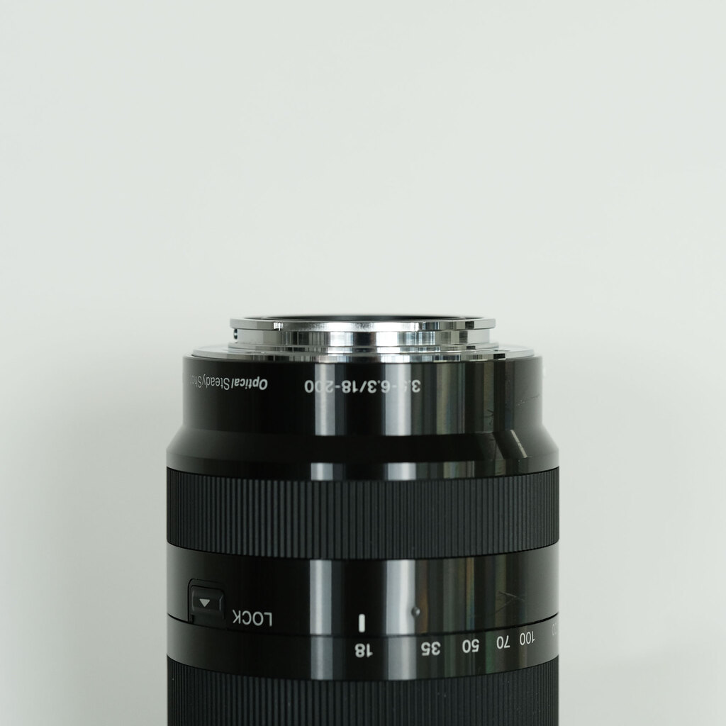 SONY E18-200mm F3.5-6.3 OSS LE SEL18200LE