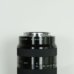 SONY E18-200mm F3.5-6.3 OSS LE SEL18200LE