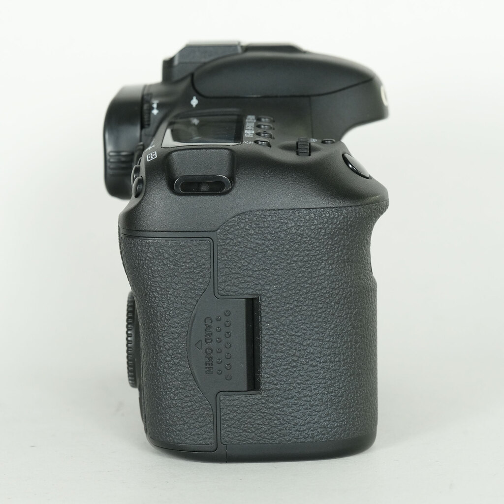 Canon EOS 7D Mark II Canon EOS 7D Mark II