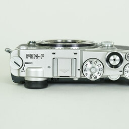 OLYMPUS PEN-F