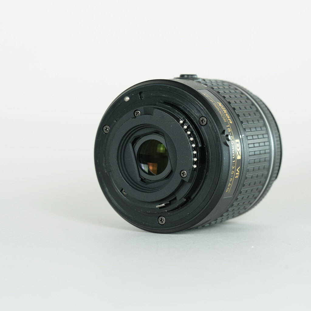 Nikon AF-P DX NIKKOR 18-55mm F3.5-5.6G VR