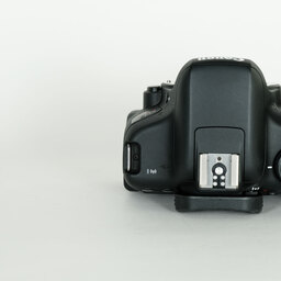 Canon EOS Kiss X8i Canon EOS Kiss X8i