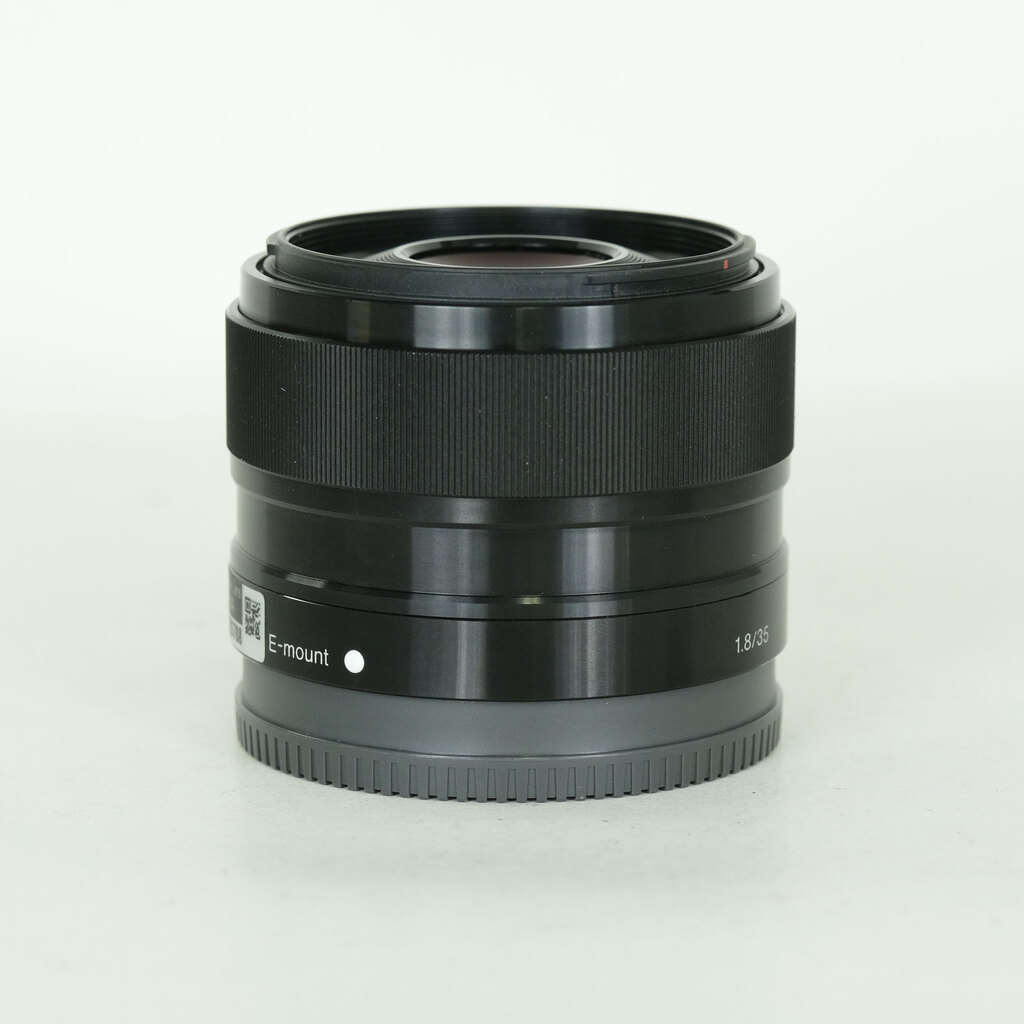 SONY E 35mm F1.8 OSS SEL35F18