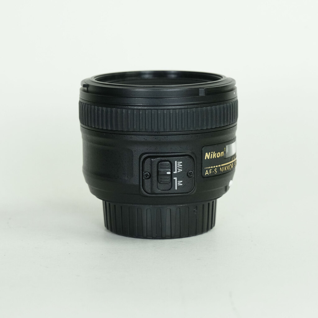 Nikon AF-S NIKKOR 50mm f/1.8G Nikon AF-S NIKKOR 50mm f/1.8G