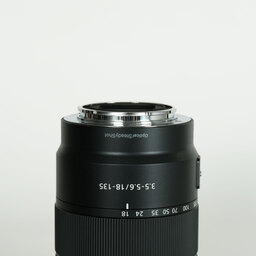 SONY E 18-135mm F3.5-5.6 OSS SEL18135