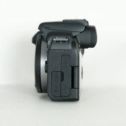 Canon EOS R10 Canon EOS R10