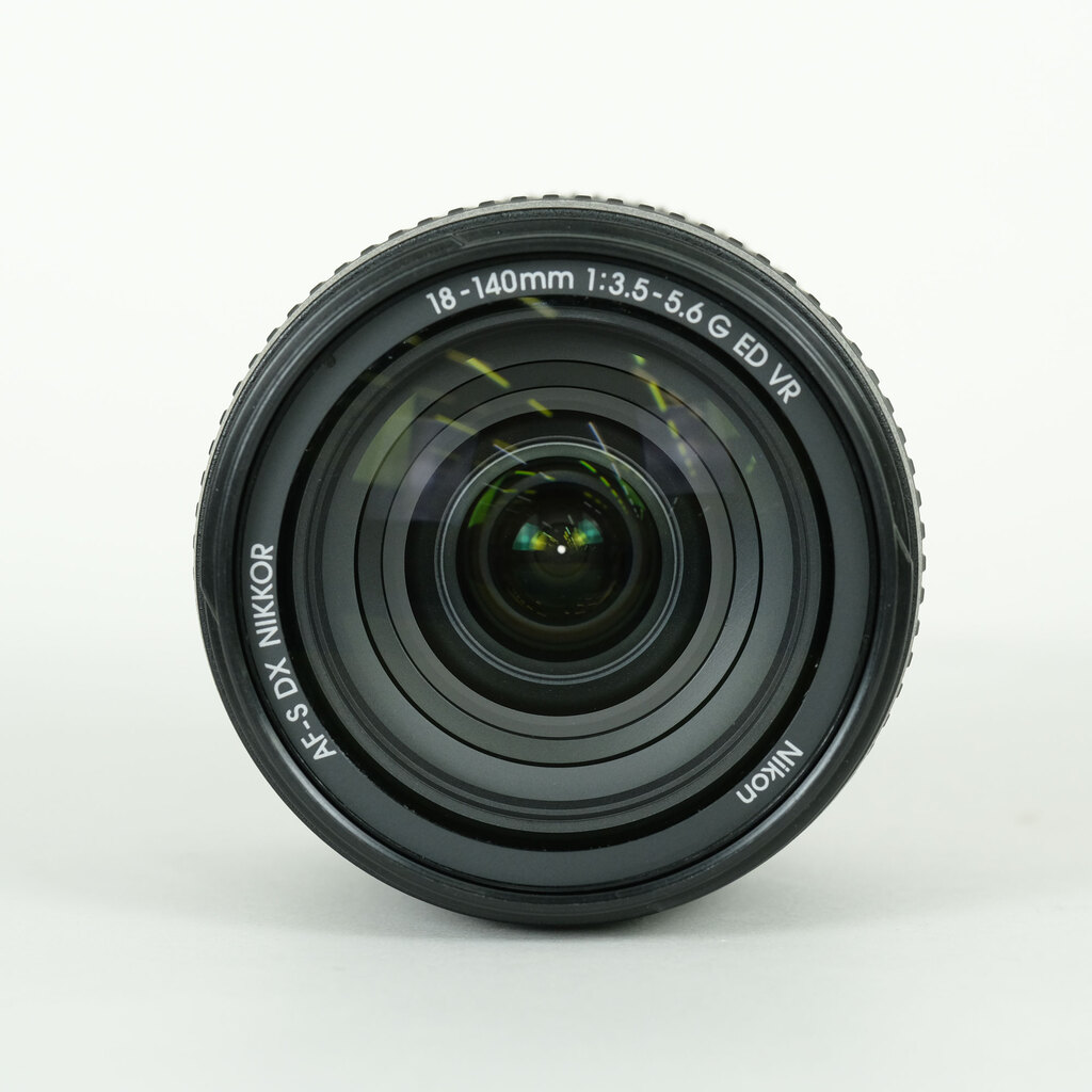 Nikon AF-S DX NIKKOR 18-140mm F3.5-5.6G ED VRの出品 | ONE SCENE