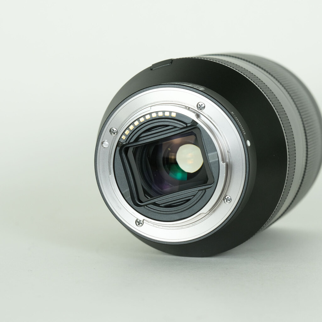 SONY FE 24-240mm F3.5-6.3 OSS SEL24240