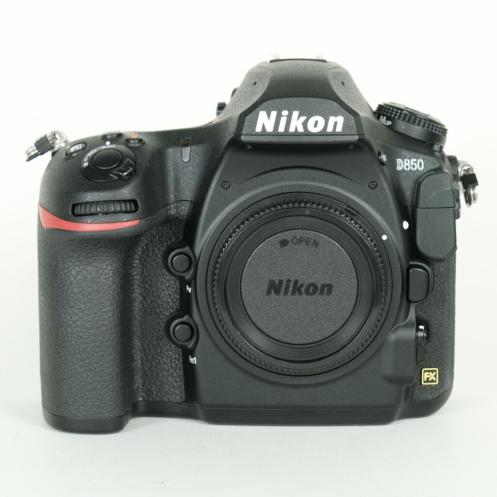 Nikon D850