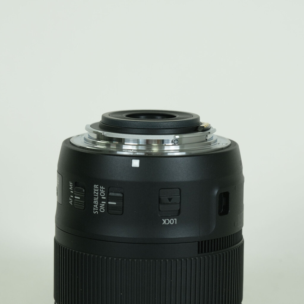 Canon EF-S18-135mm F3.5-5.6 IS USM