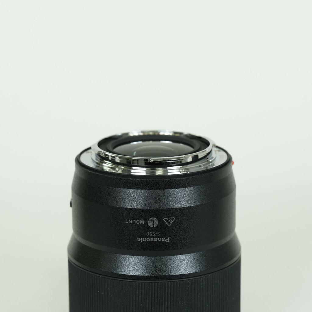 Panasonic LUMIX S 50mm F1.8 Panasonic LUMIX S 50mm F1.8