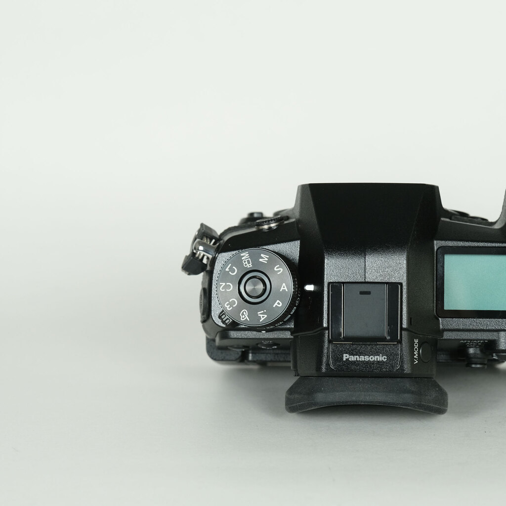 Panasonic LUMIX DC-G9 PROの出品 | ONE SCENE（ワンシーン）