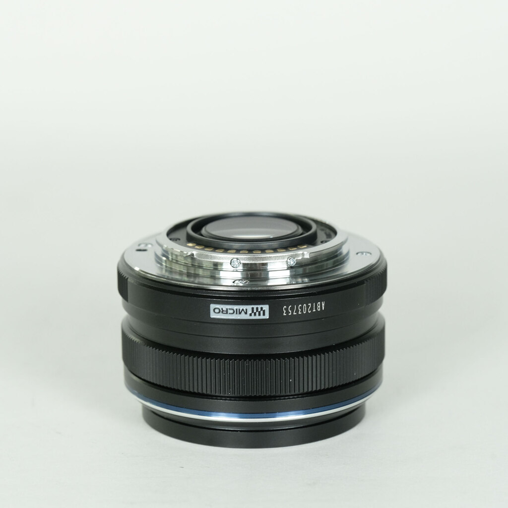 OLYMPUS M.ZUIKO DIGITAL 17mm F1.8の出品 | ONE SCENE（ワンシーン）