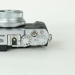 FUJIFILM X30 シルバー