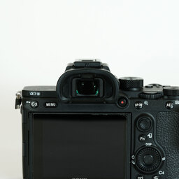 SONY α7 III（ILCE-7M3）