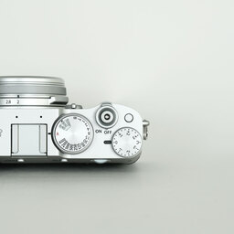 FUJIFILM X100V シルバー