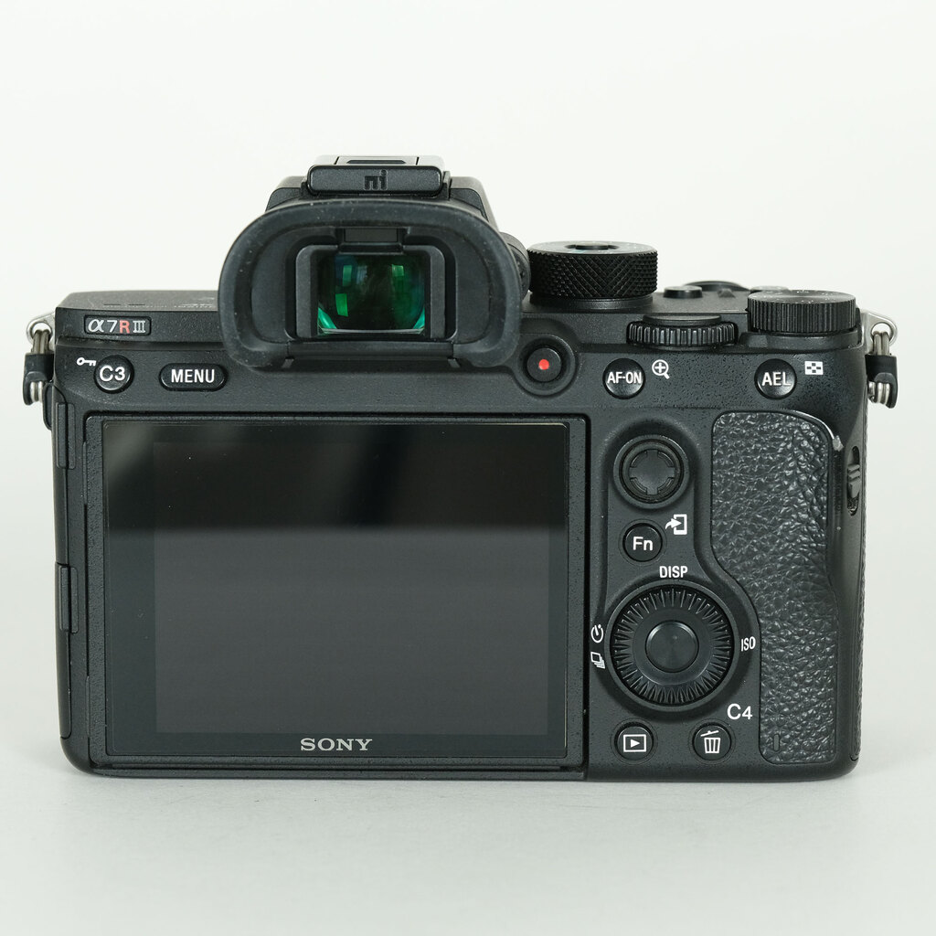 SONY α7R III(ILCE-7RM3) SONY α7R III(ILCE-7RM3)