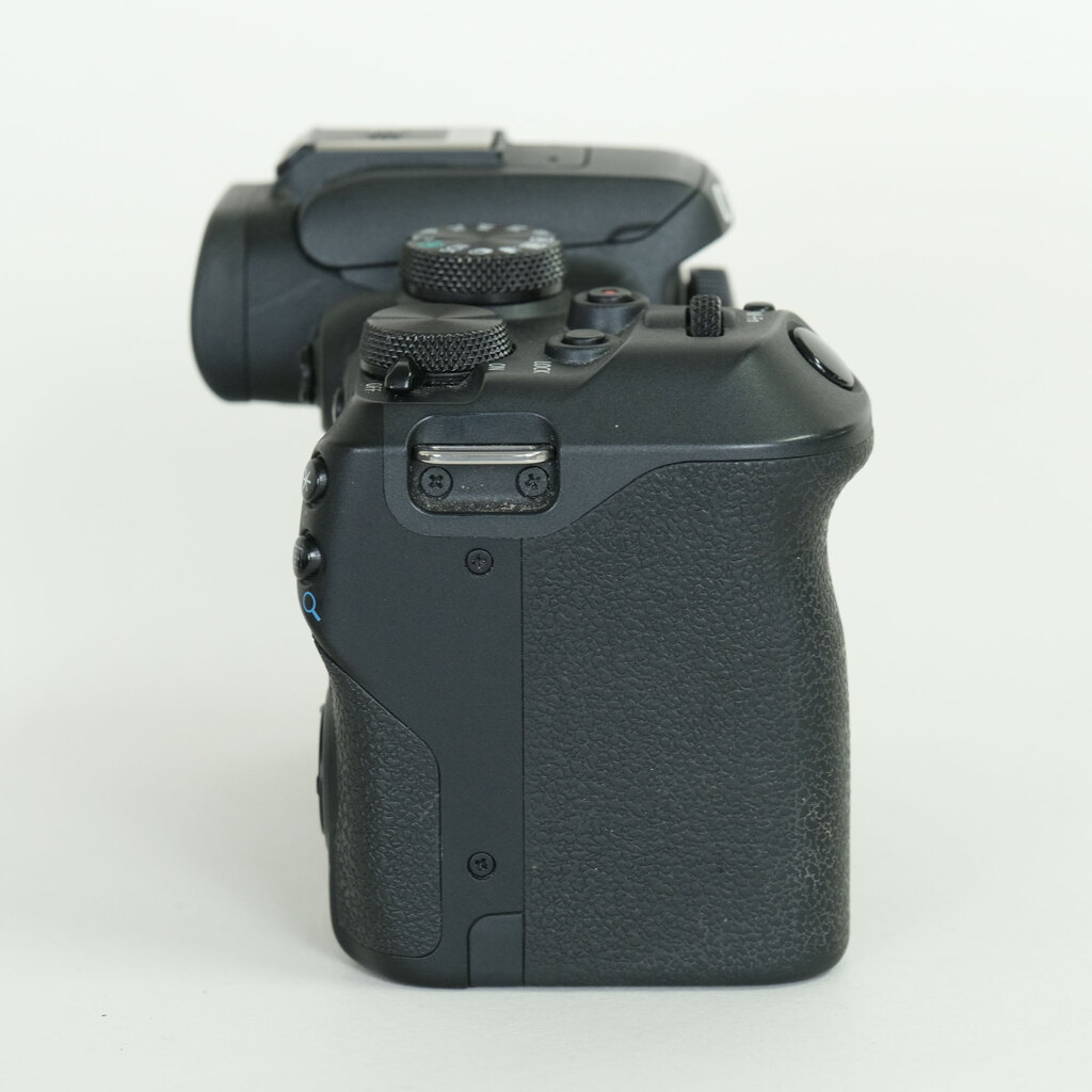 Canon EOS R10 Canon EOS R10