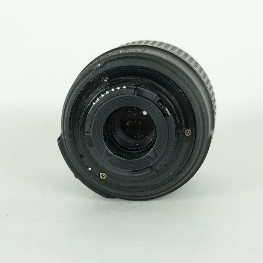 Nikon AF-S DX NIKKOR 18-55mm F3.5-5.6 G VRの出品 | ONE SCENE（ワン