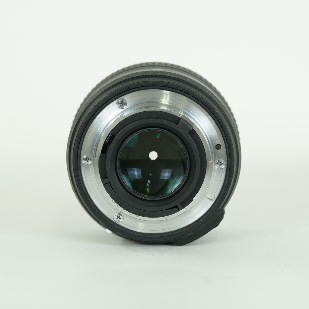 Nikon AF-S NIKKOR 50mm f/1.8G Nikon AF-S NIKKOR 50mm f/1.8G