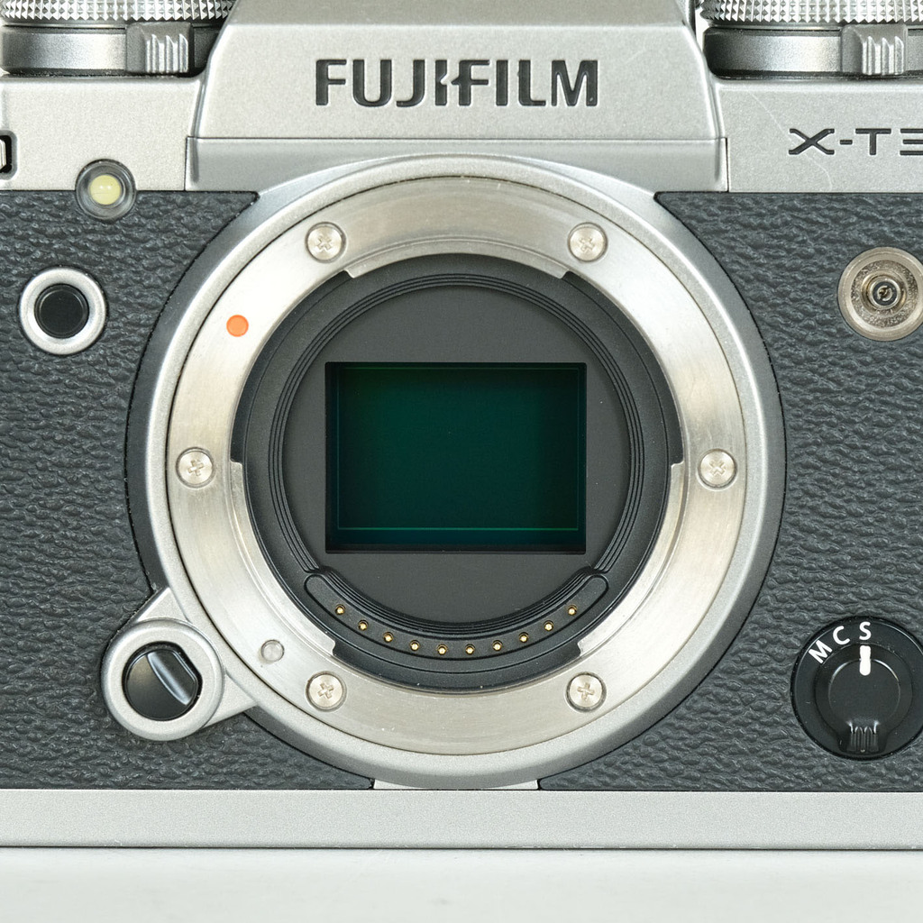 FUJIFILM X-T3